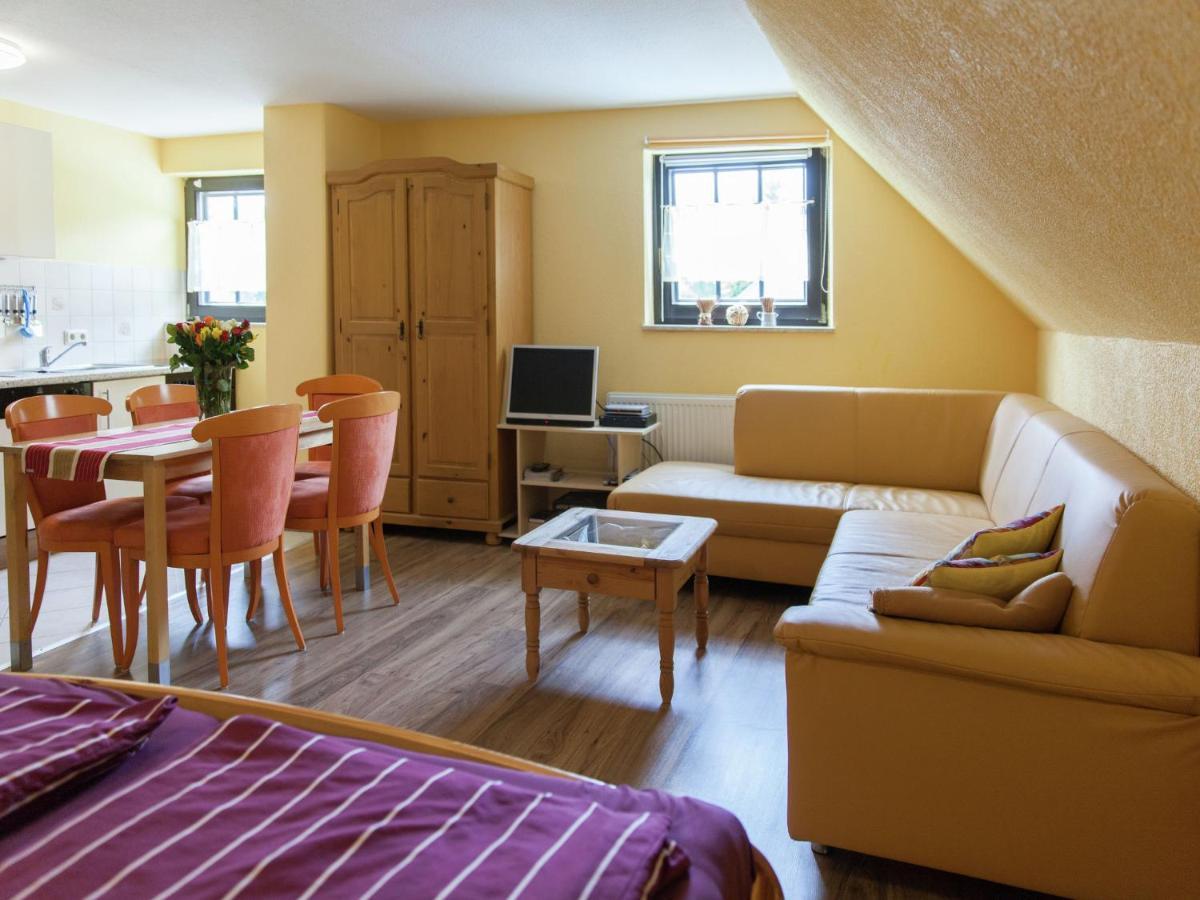 Beautiful Apartment In Merschbach With Garden ภายนอก รูปภาพ