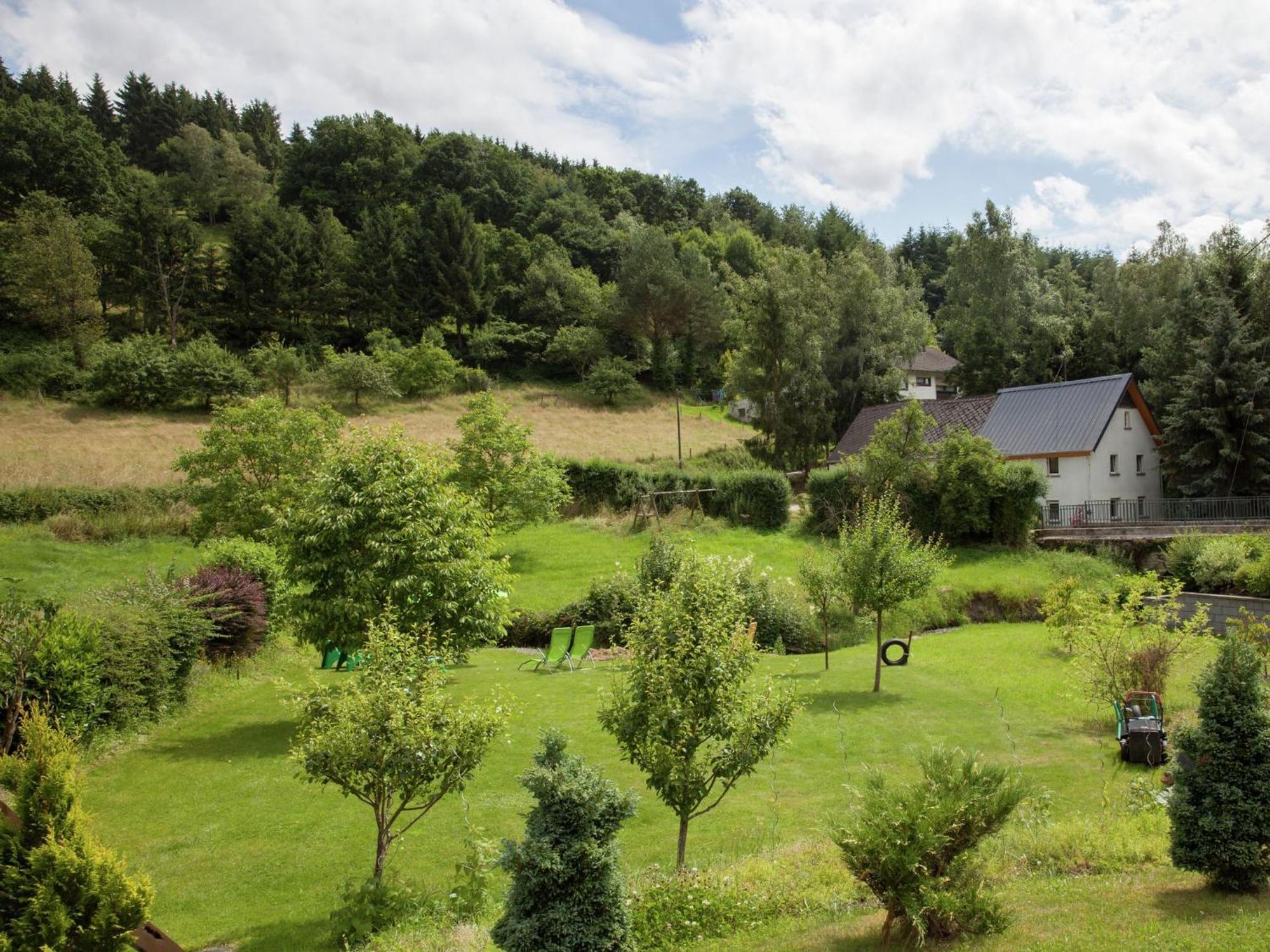 Beautiful Apartment In Merschbach With Garden ภายนอก รูปภาพ
